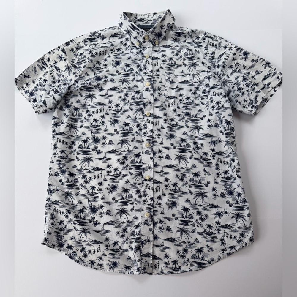 Men’s Banana Republic Short Sleeve Shirt Size Large Hawaiian Theme​​